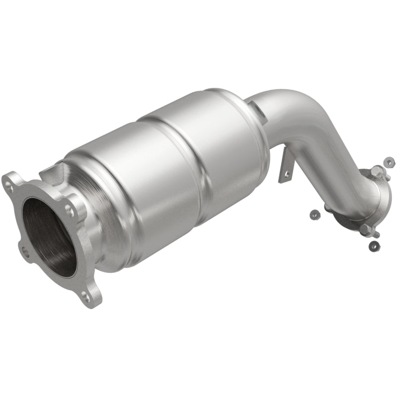 MagnaFlow Direct Fit Catalytic Converter OEM 14-15 Audi A4 L4 2.0L - 52352