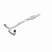 Load image into Gallery viewer, MagnaFlow Direct Fit Catalytic Converter 96 Ford E-Series Van 5.8L - 23101