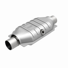 Load image into Gallery viewer, MagnaFlow Universal Catalytic Converter 2.5 Midbed O2 CA OBDII Ul - 459056