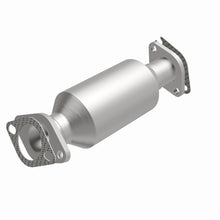 Load image into Gallery viewer, MagnaFlow 10-13 Hyundai Santa Fe 2.4L Direct Fit Converter - 5592863