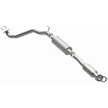 Load image into Gallery viewer, MagnaFlow 12-13 Soul 2L Underbody Direct Fit Converter - 52845