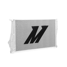 Load image into Gallery viewer, Mishimoto 2006-2013 BMW 335i/135i (Manual) Performance Aluminum Radiator - MMRAD-E90-07