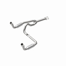 Load image into Gallery viewer, MagnaFlow Direct Fit Catalytic Converter 00 Chevy Express 1500 5.7L - 49063