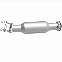 Load image into Gallery viewer, MagnaFlow 07-09 Hyundai Santa Fe 3.3L Direct Fit Converter - 5592426
