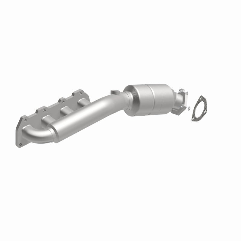 MagnaFlow Direct Fit Catalytic Converter 02-04 Volkswagen Passat 4.0L - 452799