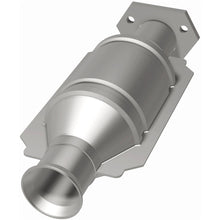 Load image into Gallery viewer, MagnaFlow Direct Fit Catalytic Converter VW 82 83 - 22916