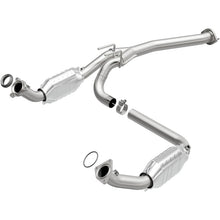 Load image into Gallery viewer, MagnaFlow 03-06 Chevrolet Express 1500 4.3L Direct Fit Converter - 4451211
