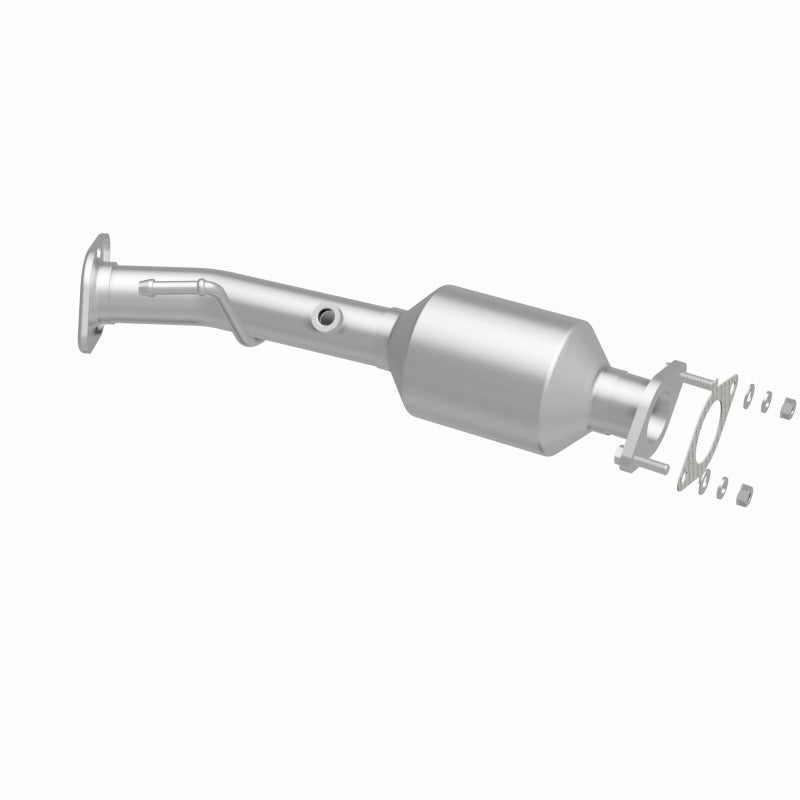 MagnaFlow California Direct Fit Catalytic Converter 13-15 Nissan NV200 2.0L - 557690
