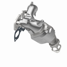 Load image into Gallery viewer, MagnaFlow Direct Fit Catalytic Converter 01-04 Escape 3.0 rear manif - 50811