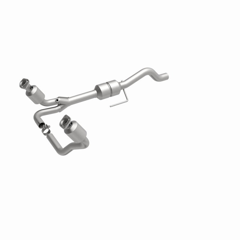 MagnaFlow Direct Fit Catalytic Converter 00-03 Durango 4WD 4.7L - 458047