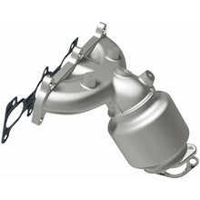 Load image into Gallery viewer, MagnaFlow Direct Fit Catalytic Converter 07-09 Hyundai Santa Fe 2.7L - 51280