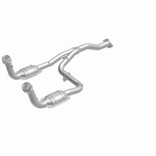 Load image into Gallery viewer, MagnaFlow Direct Fit Catalytic Converter 07 Jeep Liberty 3.7L - 23957
