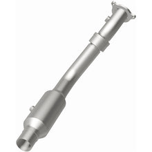 Load image into Gallery viewer, MagnaFlow Direct Fit Catalytic Converter OEM 2004-2006 Chrysler Pacifica Underbody - 4551018