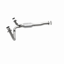 Load image into Gallery viewer, MagnaFlow Direct Fit Catalytic Converter California Grade 96-99 GM K/C 1500/2500 5.0L V8/4.3L V6 - 4451457
