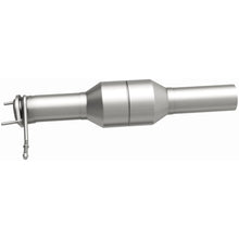 Load image into Gallery viewer, MagnaFlow Direct Fit Catalytic Converter 03-05 Ford F250/350 SD 6.0 - 60511