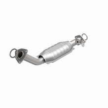 Load image into Gallery viewer, MagnaFlow Direct Fit Catalytic Converter 00-02 Toyota Tundra 4.7L - 447172