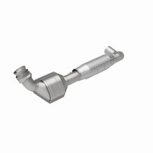 Load image into Gallery viewer, MagnaFlow Direct Fit Catalytic Converter 04-06 F-150 Pickup 5.4L 2WD D/S - 93664