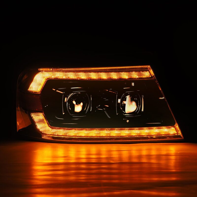 AlphaRex 04-08 Ford F150 Chrome LUXX Series Projector headlights - 880133