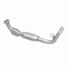 Load image into Gallery viewer, MagnaFlow Direct Fit Catalytic Converter 99-02 Expedition 5.4L 4wd - 93127