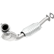 Load image into Gallery viewer, MagnaFlow DF Catalytic Conv 03-06 Ford Crown Victoria / 03-06 Lincoln Town Car 4.6L (California) - 454000
