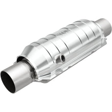 Load image into Gallery viewer, MagnaFlow Universal Catalytic Converter 2.50 OEM Angled O2 - 52326