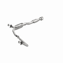 Load image into Gallery viewer, MagnaFlow Direct Fit Catalytic Converter Chevy Astro 00-04 4.3L - 458008
