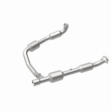 Load image into Gallery viewer, MagnaFlow 2006 Ford E-250 5.4L Direct Fit Converter - 5582167
