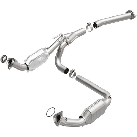 MagnaFlow Direct Fit Catalytic Converter 03- Chevy Express 4.3L/5.4L - 24081