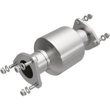 Load image into Gallery viewer, MagnaFlow Direct Fit Catalytic Converter 09-15 Honda Pilot 3.5L - 5592184