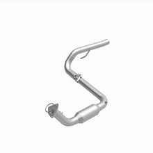 Load image into Gallery viewer, MagnaFlow 04-06 Cadillac Escalade 6.0L Direct Fit Converter - 4651878