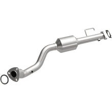 Load image into Gallery viewer, MagnaFlow 2004 Isuzu Rodeo 3.2L Direct Fit Converter - 4551633