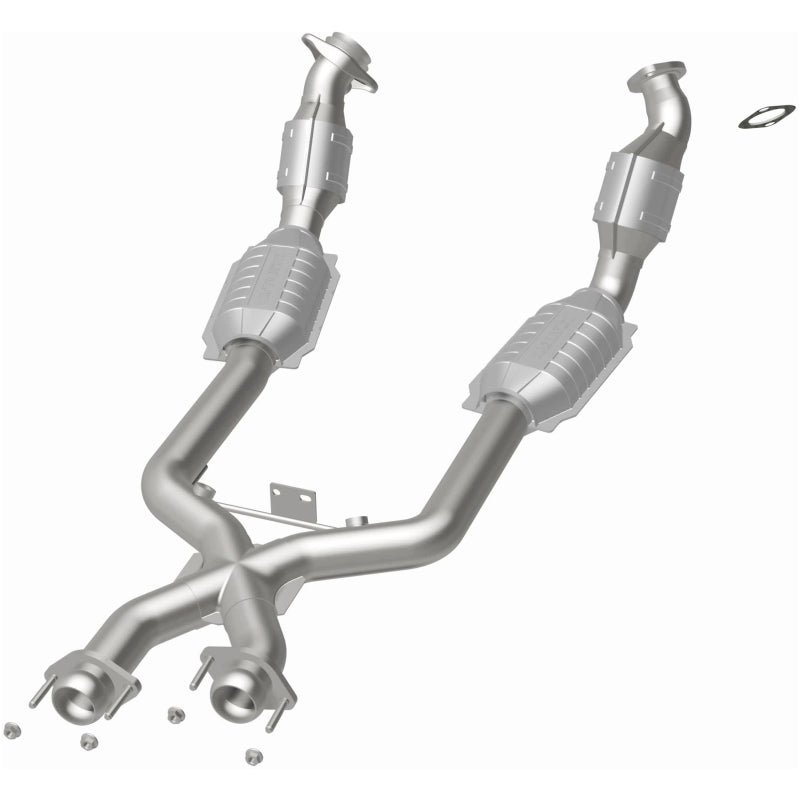 MagnaFlow Direct Fit Catalytic Converter 96-98 4.6L *California* - 441112