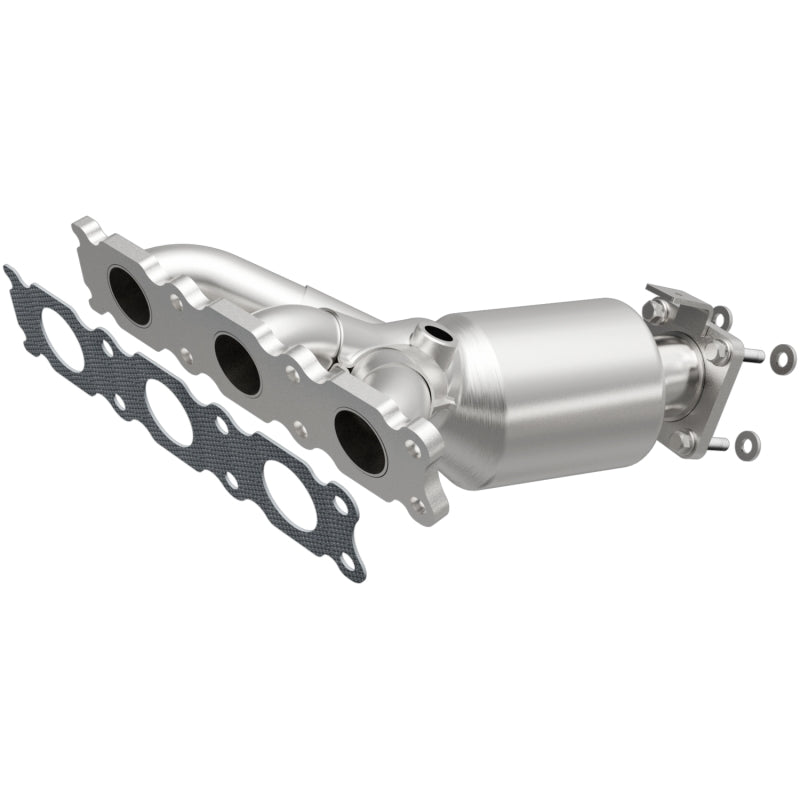 MagnaFlow 11-14 Volvo XC90 3.2L EPA Compliant Manifold w/ Catalytic Converter - 22-174