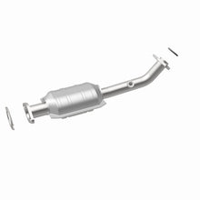 Load image into Gallery viewer, MagnaFlow DF Catalytic Conv 01-02 Infiniti QX4 3.5L / 01/02/04 Nissan Pathfinder 3.5L (California) - 447227