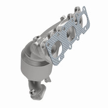 Load image into Gallery viewer, MagnaFlow Direct Fit Catalytic Converter 13-14 Santa Fe 3.3L Manifold - 52787