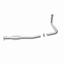 Load image into Gallery viewer, MagnaFlow Direct Fit Catalytic Converter 97-00 GM Van 5.7L Lf - 23142