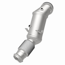 Load image into Gallery viewer, MagnaFlow 18-22 BMW 530e OEM Grade Federal / EPA Compliant Direct-Fit Catalytic Converter - 280543