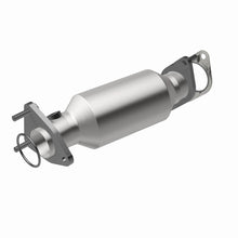 Load image into Gallery viewer, MagnaFlow 05-17 Nissan Frontier 4.0L Direct Fit Converter - 5582665