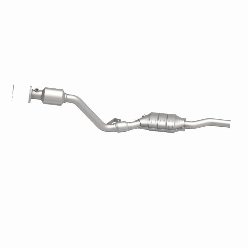 MagnaFlow Direct Fit Catalytic Converter 03 Volkswagen Passat 2.8L - 444333