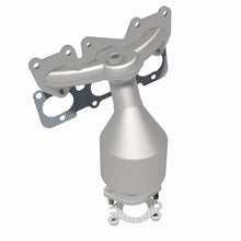 Load image into Gallery viewer, Magnaflow 07-10 Kia Sedona 3.8L California Grade CARB Compliant DF Manifold Catalytic Converter - 5582685
