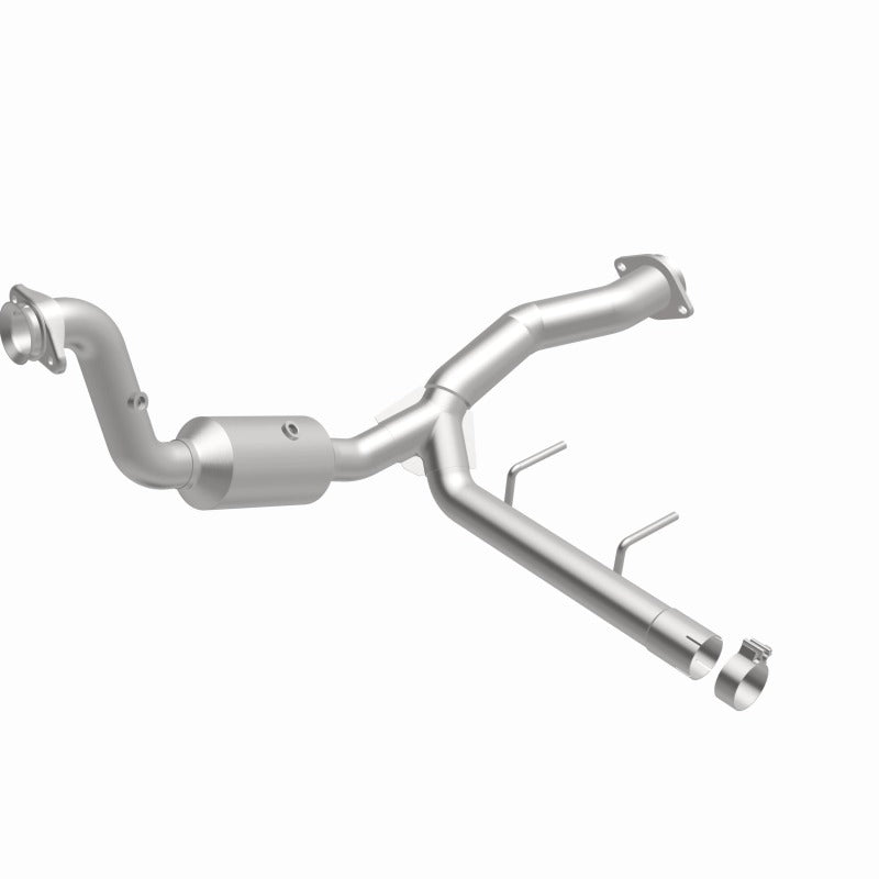MagnaFlow Direct Fit Catalytic Converter 15-17 Ford F150 V6 2.7L OEM Underbody - 21-471