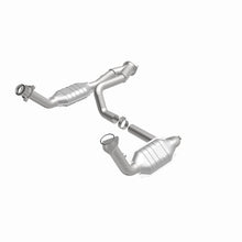 Load image into Gallery viewer, MagnaFlow DF Cat. Conv 02-06 Cadillac Truck. 8 5.3L Dual Conv. Y-Pipe Assy 2wd/Chevy Truck 99-07 - 51097