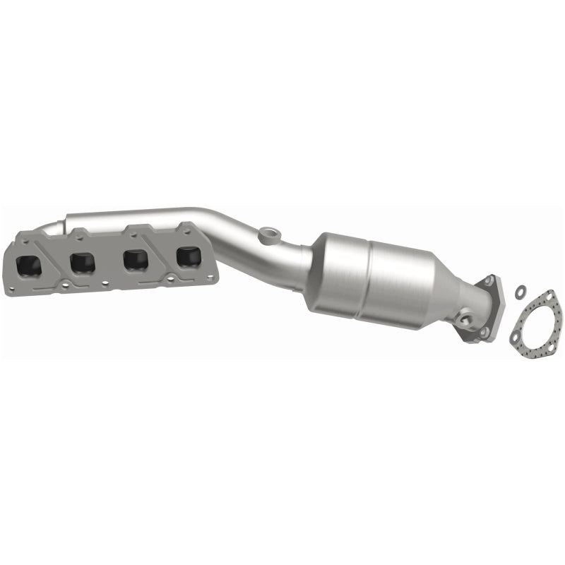 MagnaFlow Direct Fit Catalytic Converter 02-04 Volkswagen Passat 4.0L - 452796