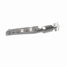 Load image into Gallery viewer, MagnaFlow 11-13 QX56 V8 5.6 OEM Manifold Direct Fit Converter - 22-036