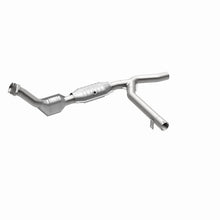Load image into Gallery viewer, MagnaFlow Direct Fit Catalytic Converter 01 Ford Trucks 4.6L - 458040