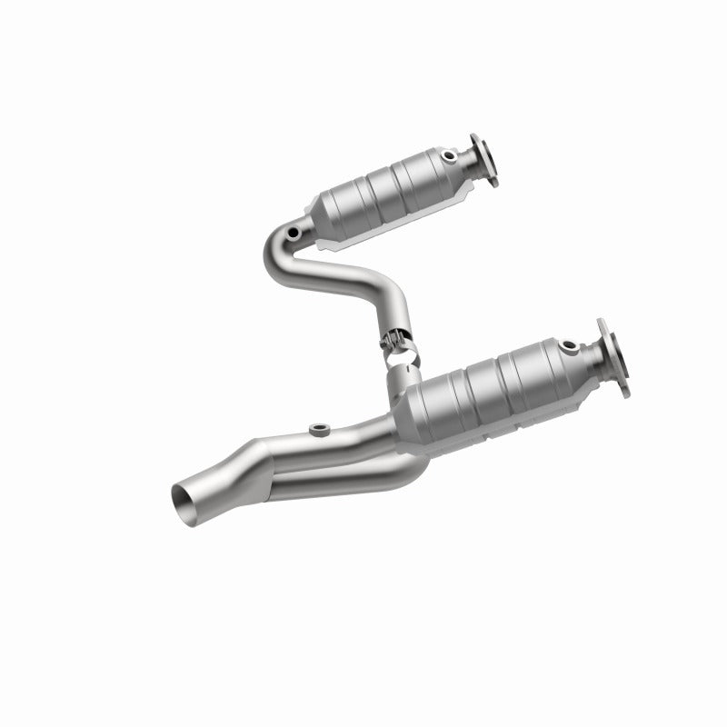 MagnaFlow Direct Fit Catalytic Converter RAIDER- 2006 8 4.7L OEM - 49463