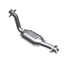 Load image into Gallery viewer, MagnaFlow Direct Fit Catalytic Converter Ford-Lincoln-Mercury 9 - 93385