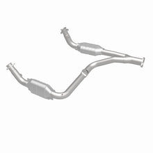 Load image into Gallery viewer, MagnaFlow Direct Fit Catalytic Converter 00-01Tahoe/Yukon V8 5.7L - 93603