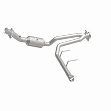Load image into Gallery viewer, MagnaFlow 18-20 Ford F-150 V6 3.3L Right Underbody Direct-Fit Catalytic Converter - 280224