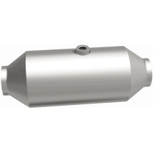 Load image into Gallery viewer, MagnaFlow MagnaFlow 2.5 in. OEM Grade Federal / EPA Compliant Universal Catalytic Converter - 51366